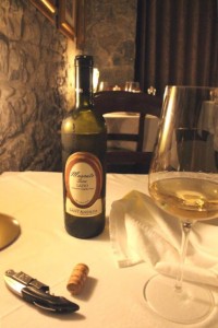 wine-of-the-month-white